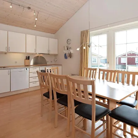Holiday home Holiday Lxiii